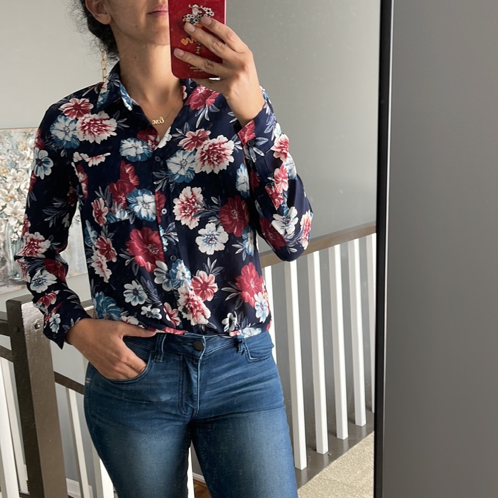 In new condition blouse by banana republic